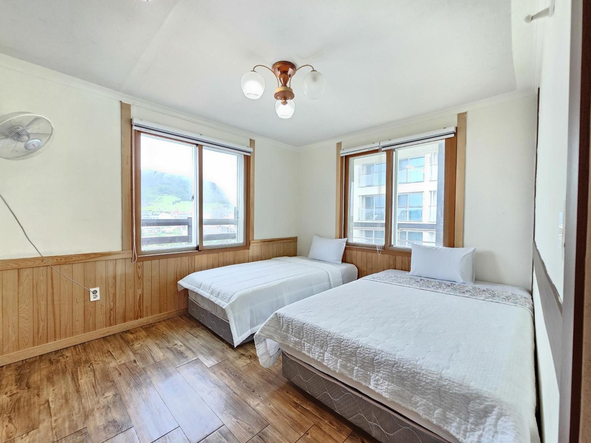 Seongsan Sunrise Pension Seogwipo-stad Buitenkant foto